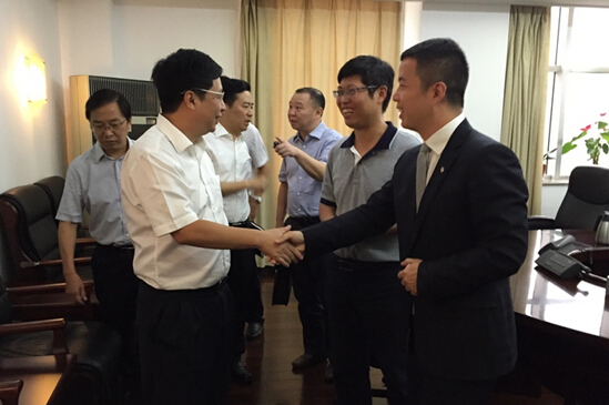 長沙市市長胡衡華聽取高鐵新城研究匯報